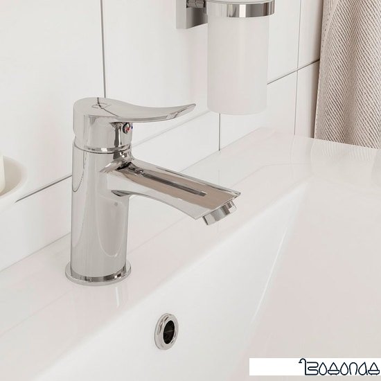 Смеситель Milardo Amplex AMPSB00M01