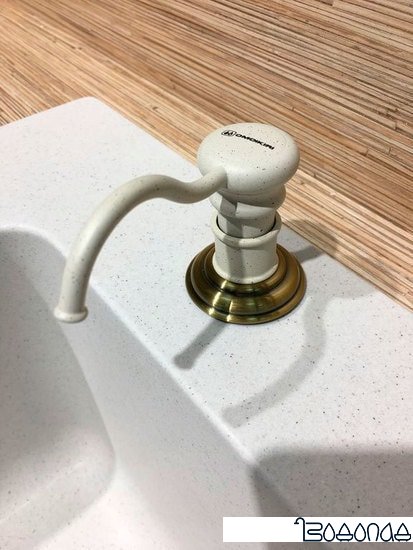 Дозатор для жидкого мыла Omoikiri OM-01-EV (эверест) фото 3